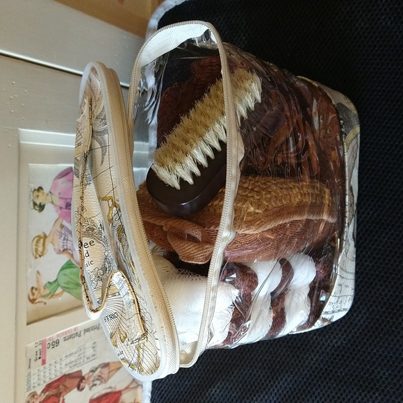 NWOT Men's grooming shower kit gift set - Picture 7 of 7